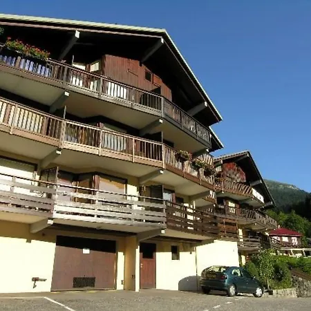 T2 De 40m² Pour 7 Pers. A Areches, Terrasse, Proche Pistes Et Commerces, Classe 2 Etoiles - Fr-1-342-188 *